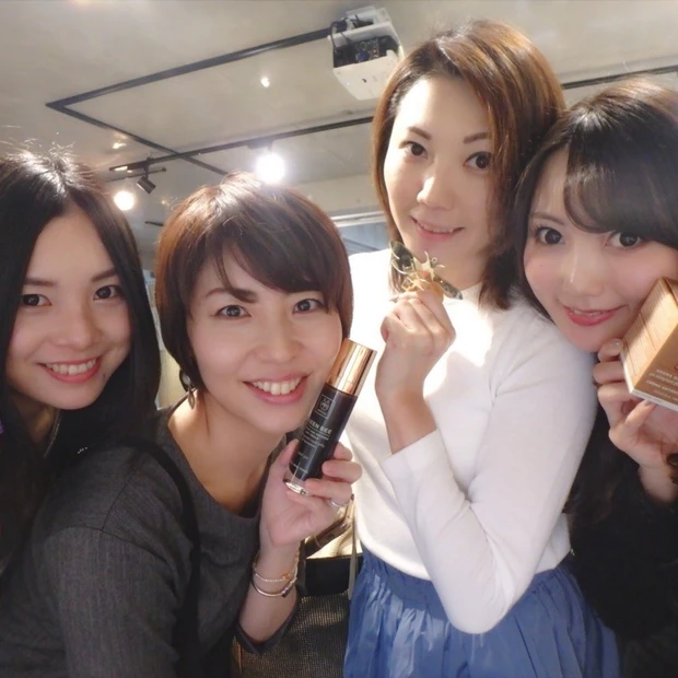 【ナチュラルコスメ】超リッチ!女王蜂だけに許されるローヤルゼリー配合の新シリーズ《APIVITA》