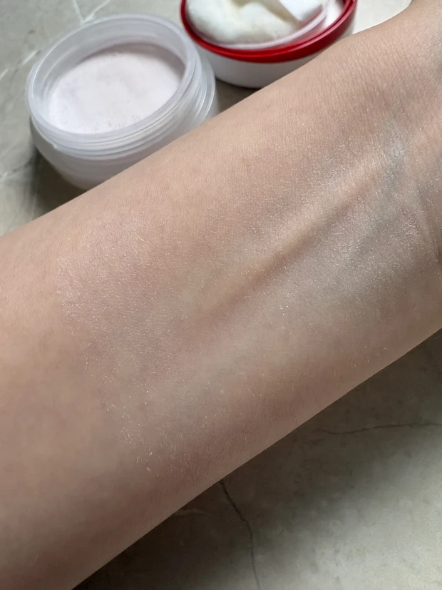 SHISEIDO パウダーのスウォッチ