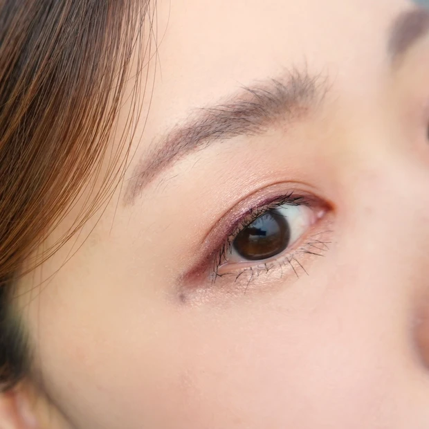 軽量化するには？【旅好き大人女子のポーチの中身】トータル500g以内の最小限コスメでメイク！持ち運びにおすすめのコスメついてご紹介_11_1