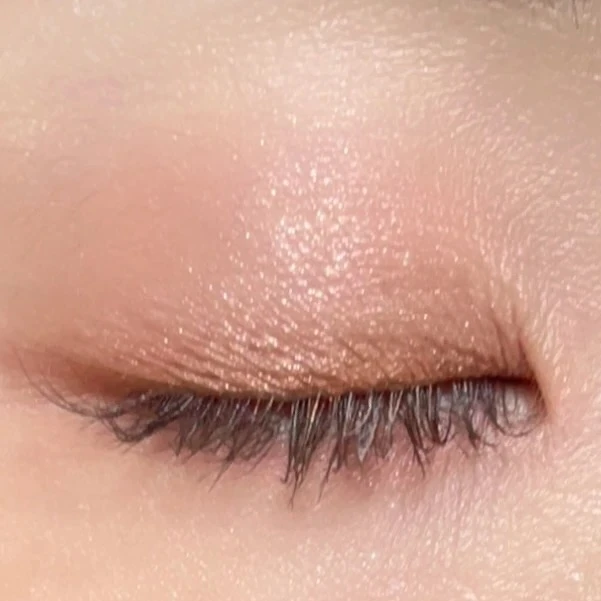 トリプルアイパレット 01 モモ