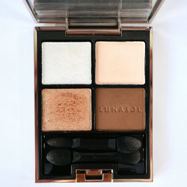 ルナソル(LUNASOL)アイカラーレーション 15 フローレスクラリティ