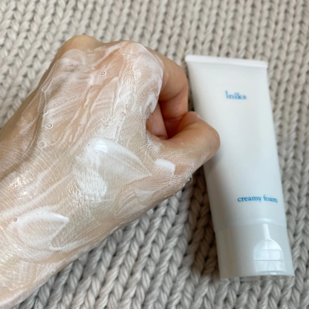 クリーミィ フォーム　手で泡だてた状態