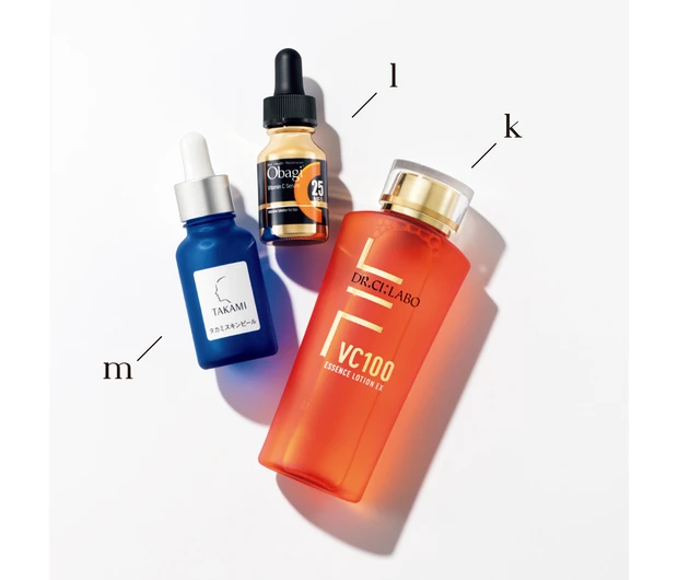 kVC100エッセンスローションEX 150ml ￥5170／ドクターシーラボ　l オバジC25セラム NEO 12ml ￥11000／ロート製薬　mタカミスキンピール 30ml ￥5500／タカミ