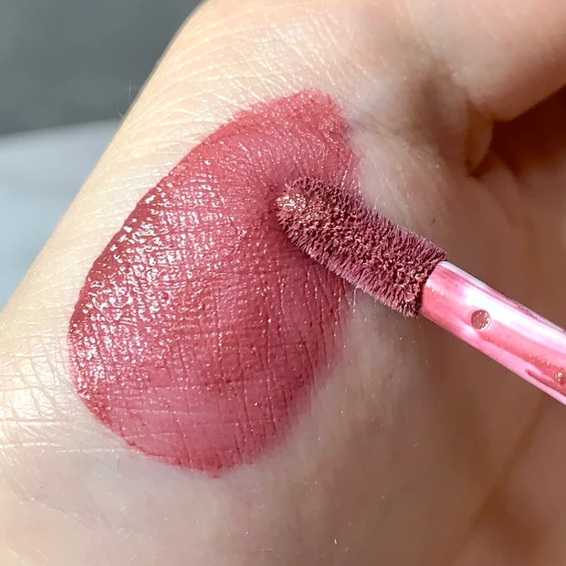 48ソフトローズリキッドカラーのみ 手元スウォッチ