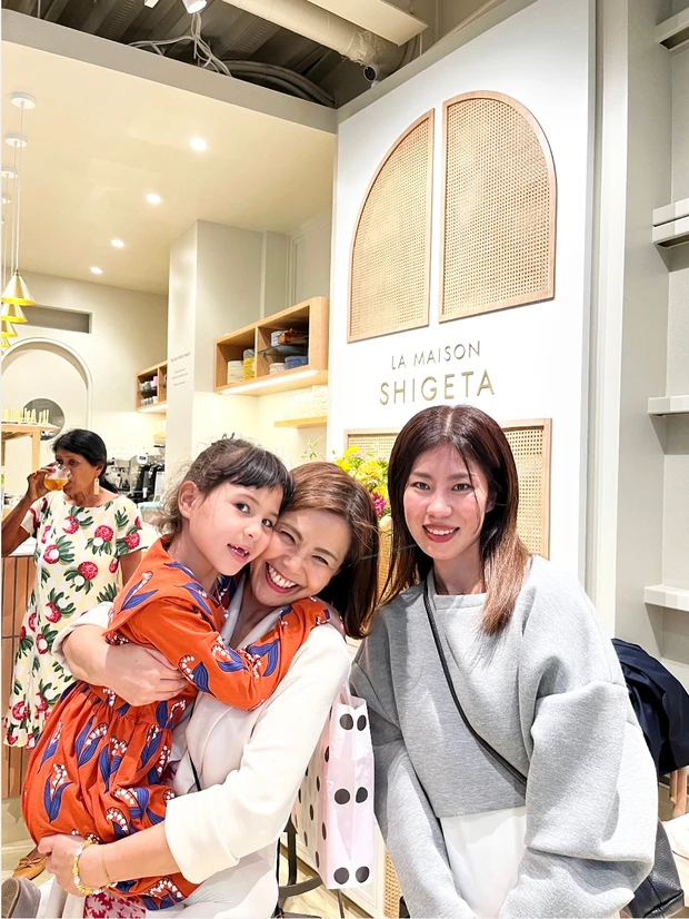 SHIGETA シゲタ　チコシゲタ　オーガニック　サロン　オイル　ハンドクリーム　バスソルト　表参道カフェ　表参道モーニング　ニューオープン　ブリージング　トリートメント　