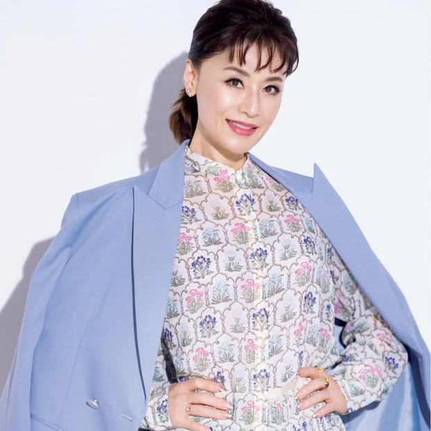 【5位】目指せ! 大地真央。愛用コスメから食生活、ビューティギアまで、美しさの秘密を大公開