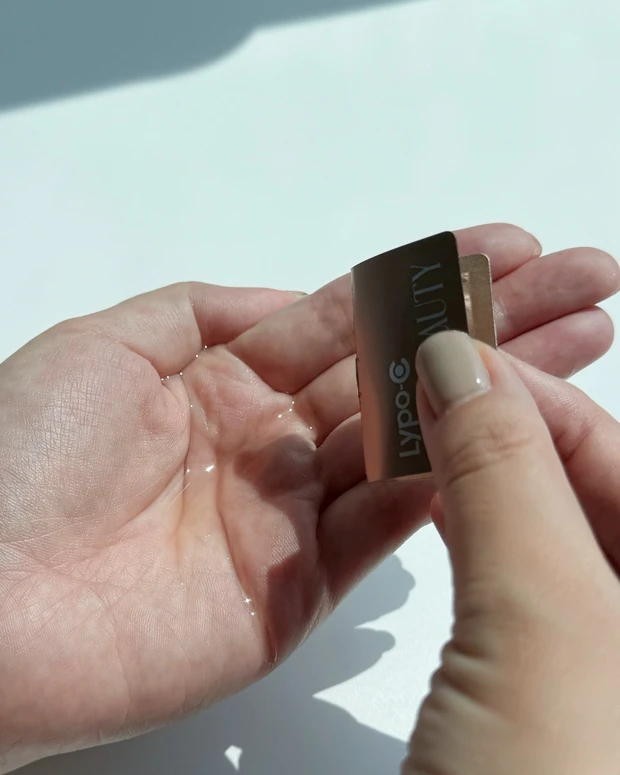 Lypo-C SKINBEAUTY ピュアVC ファースト グロウエッセンス テクスチャー