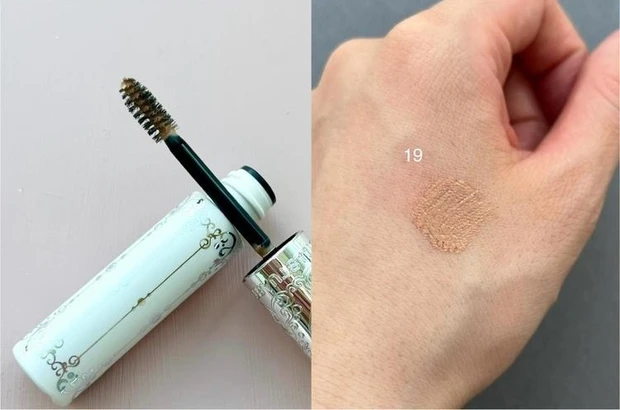 ジルスチュアート ムースブロウマスカラ