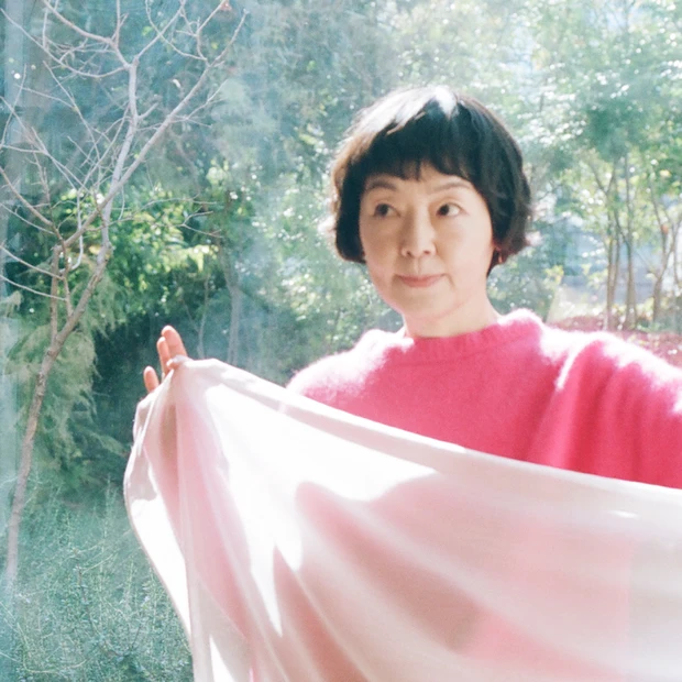 【小林聡美さん】「共通のセンスがある人とは、年齢関係なく友達でいられる」歳を重ねて近づく“素の自分”〈インタビュー後編〉