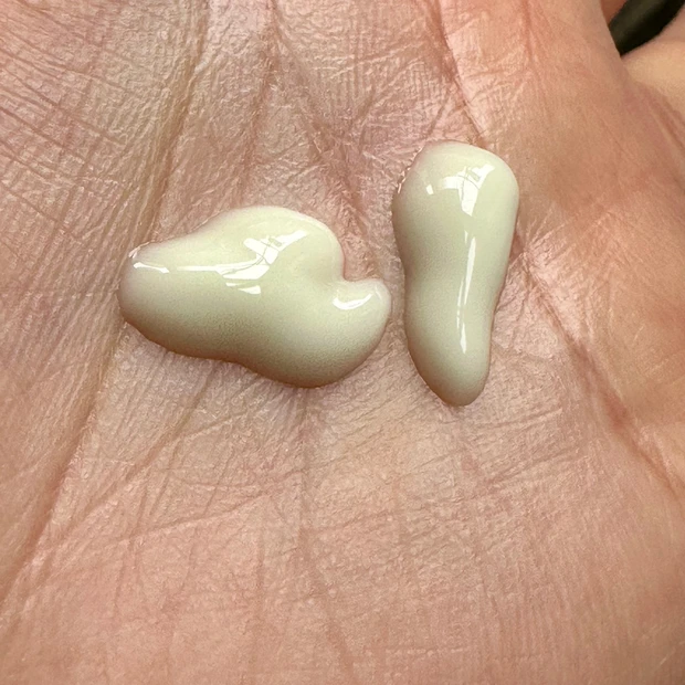 レチノールとCICAの毛穴ケア「シカレチA エッセンス0.1 」_3_2