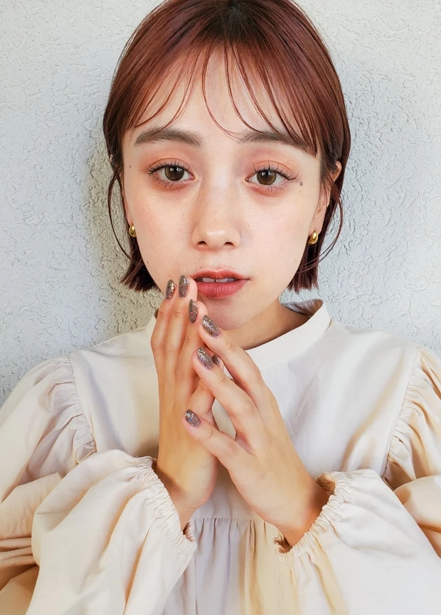 ボブ　ヘア　髪型　ヘアスタイル　大人　前髪あり