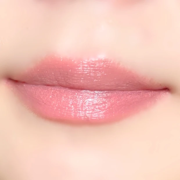 ヴィセ ネンマクフェイクルージュⅡ BE351 完熟桃のはにかみのスウォッチ