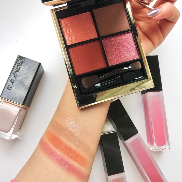 SUQQU スック 2023 春コスメ 春新作 新色 スウォッチ メイク How to 使い方 草木染 シグニチャー カラー アイズ 爛漫染