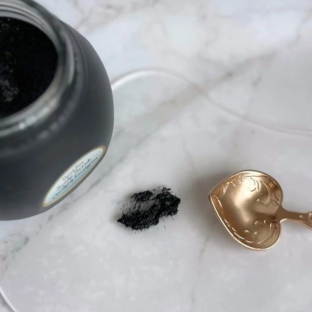 春の頭皮ゆらぎに♡サボン新作ヘッドスクラブ“クラリファイング”を試してみた【愛用のミントと比較】_3_2