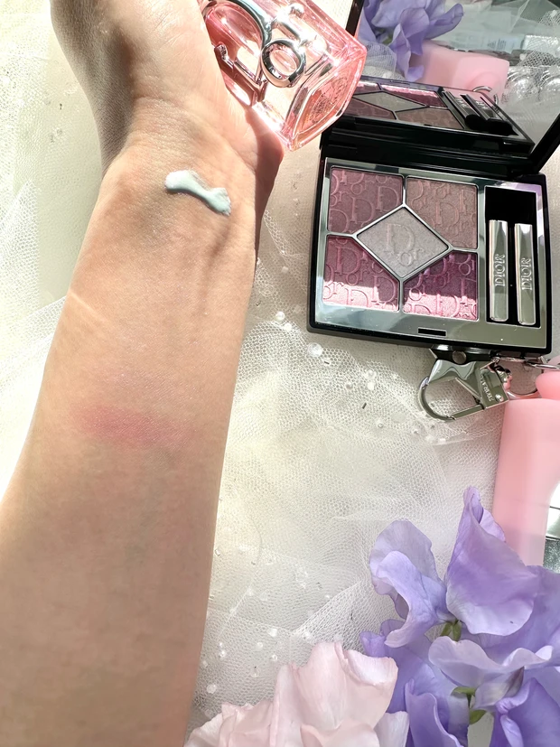 かわいすぎ〜♡ディオールの春！！！！！！！♡
話題の春コスメご紹介♪_3