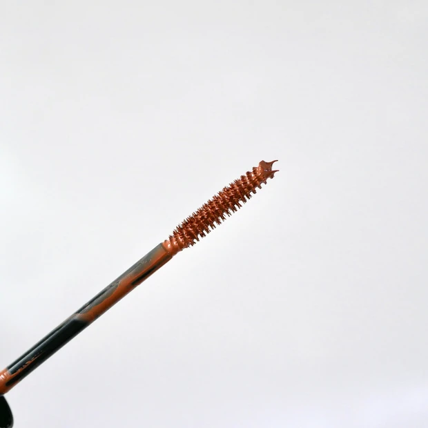 LUNASOL(ルナソル)フラッタリング パワーアイラッシュ EX04 Leather Camel(レザーキャメル)