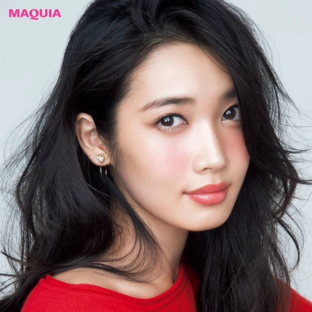 エラ貼り、フェイスラインが気になる人は縦長ラインで、シャープな印象へ！