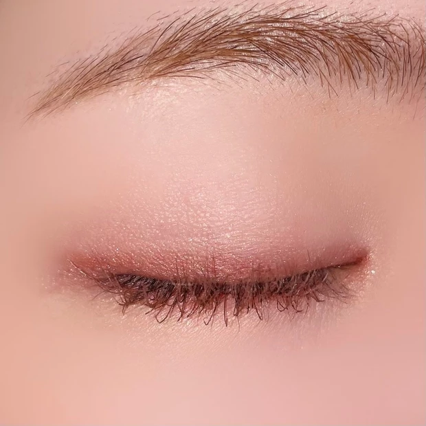 Dior(ディオール)サンククルールクチュール 1947 ミスディオール アイメイク