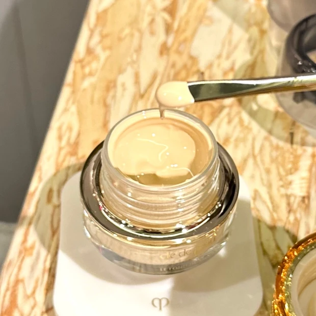 クレ・ド・ポー ボーテ ル・フォンドウダンn