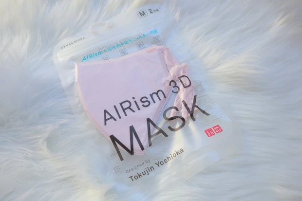 ユニクロ　エアリズム3Dマスク　血色マスク　不織布マスク