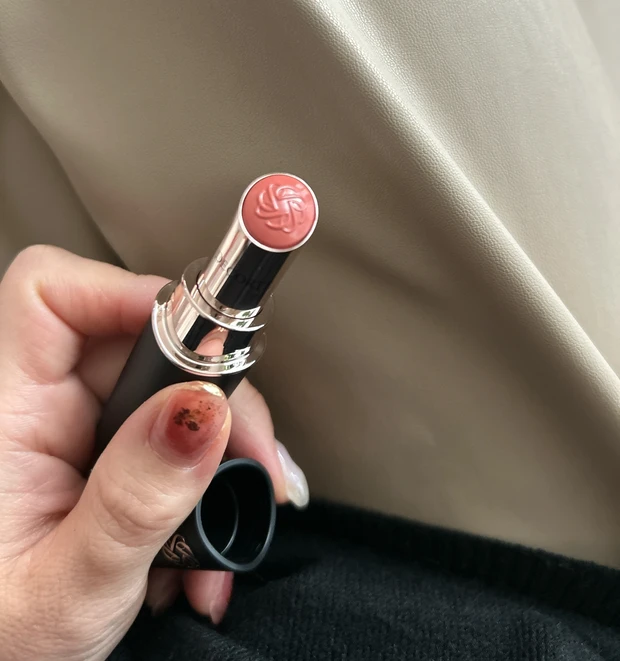 ルージュデコルテ クリームグロウ