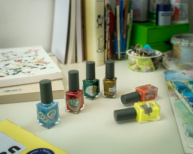 オサジ アップリフト ネイルカラー