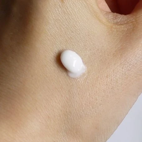 【40代・乾燥肌がお試し】目指すのは白さだけじゃない。美白美容液を徹底比較！_5_1