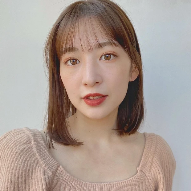 30代向け透明感ヘアカラー写真