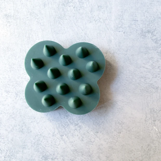 uka　ウカ　スカルプブラシ　バリカタ