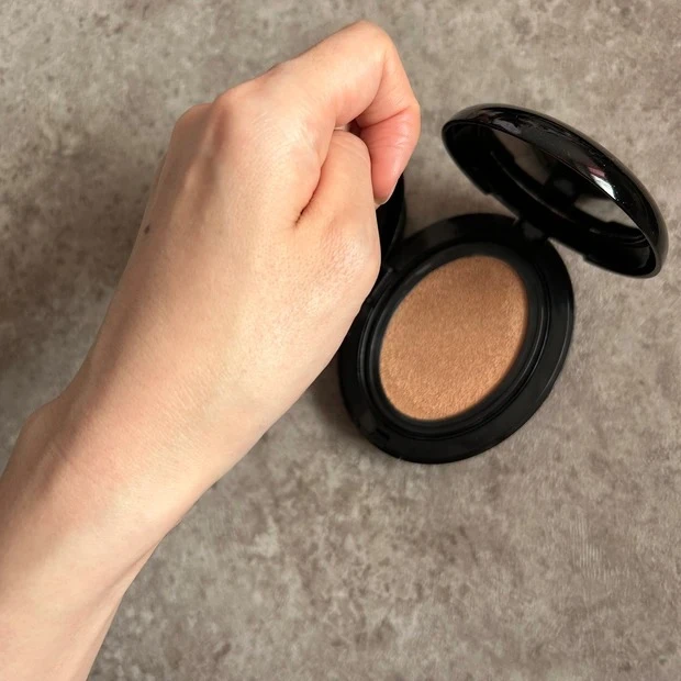 TIRTIR ティルティル クッションファンデ 黒 マスクフィットクッション