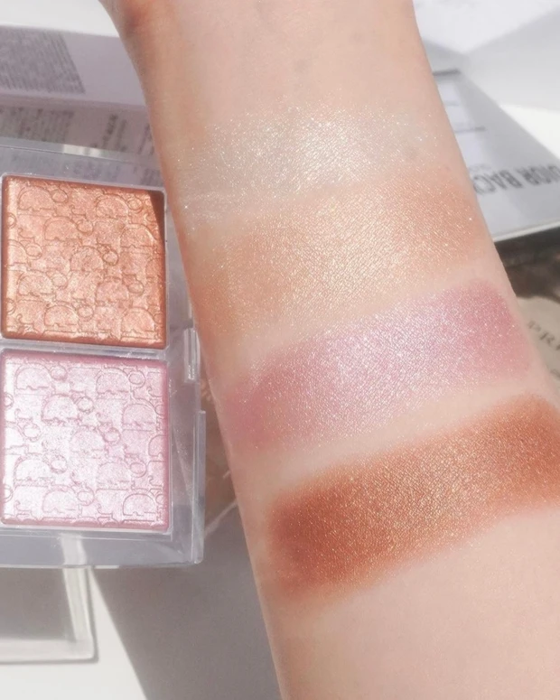 【オッス！推しコス】溺愛ブランドDiorのなかでも、愛してやまないハイライトの魅力をたっぷり解説。初買いコスメやプレゼントにもおすすめ。バックステージのフェイスグロウとの違いや、おすすめの【メイクHOWTO】も紹介します！_5_1