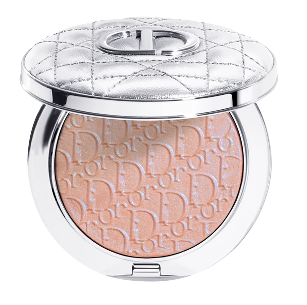 Dior ディオール　2026春新色  コレクション ウルトラ グロウディオールスキン フォーエヴァー グロウ ルミナイザー  831 シュガー ケイン