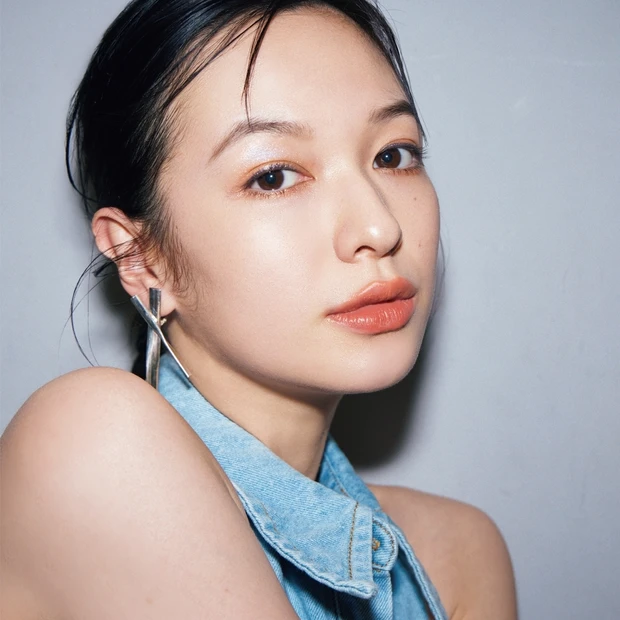 寒色メイクが一気に洒落る！ 林 由香里さんがメイクバランスのコツを解説