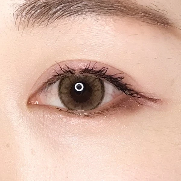 【さっしーカラコンレポ】ちゅるん系に圧倒的人気のおすすめ3色と猫目になれる新色レポ_5