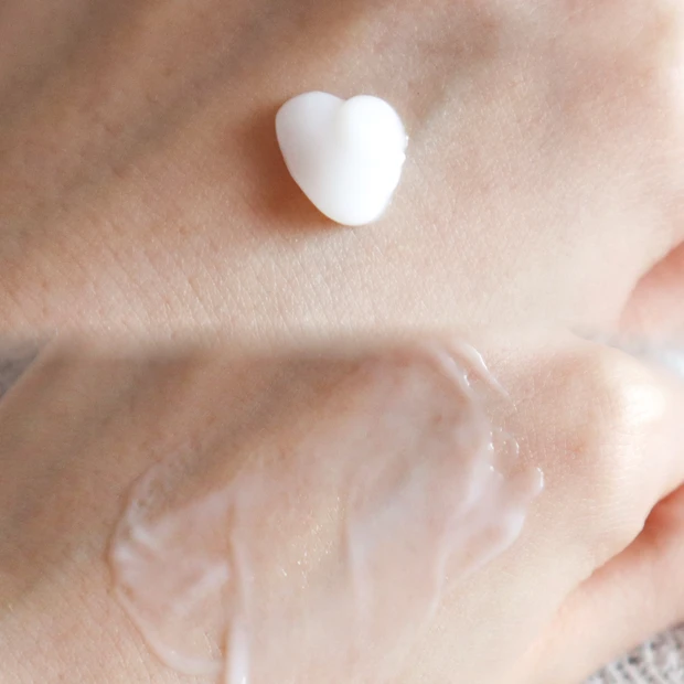 パーフェクトワンフォーカス　 VCレチ スムースセラム テクスチャ