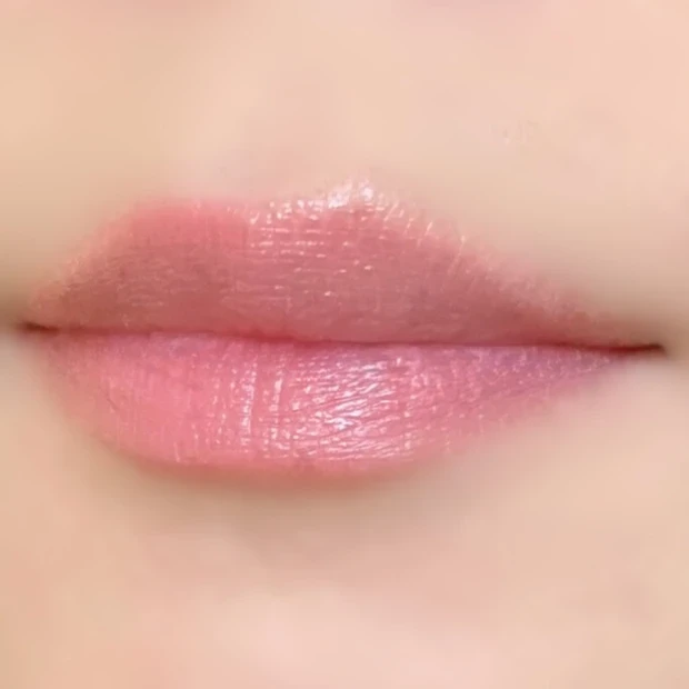 ピンクリップ イヴ・サンローラン YSL ラブシャイン キャンディ グロウ バーム 44B