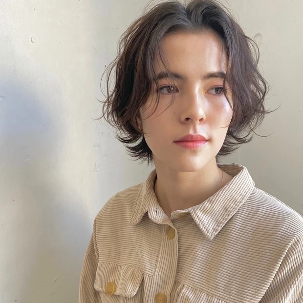 30代・40代 ゆるめショートボブパーマ 逆ふり