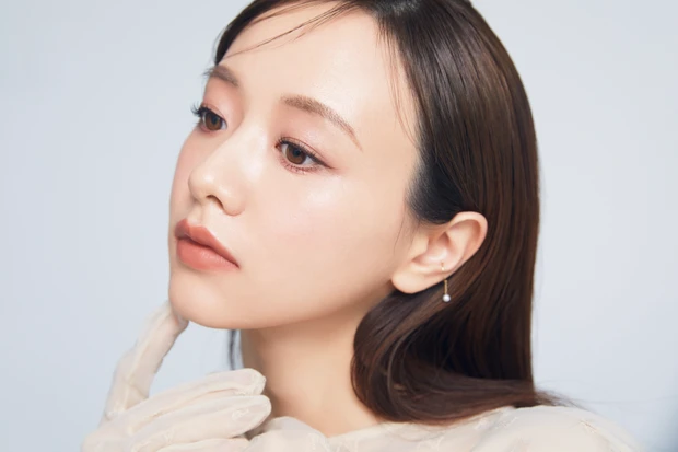 森香澄さんの最新メイク キャンメイク パウダーチークスでフレッシュな可愛さに