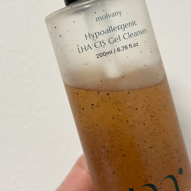 Molvanyモルバニー ハイポラジェニックLHA CISクレンザー 使ってみた感想は？