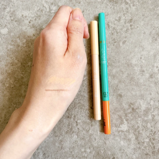 アンダーアイコンシーラー01、ニードルアイブロウペンシル02 スウォッチ