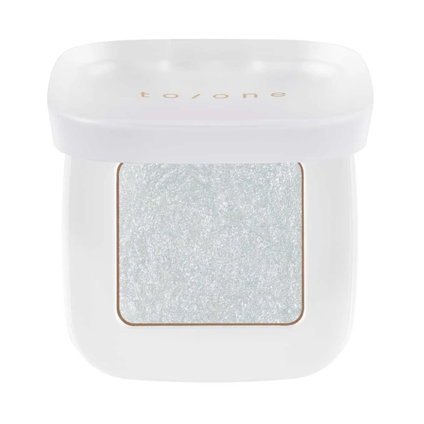 トーン　ペタル フロート アイズ 17、大人の白みメイクにおすすめのフェイスカラー、ヘアメイク辻村友貴恵の春メイク、アイシャドウ