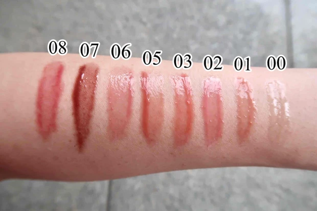 ロムアンド ジューシーフラッシュリップオイルの色見