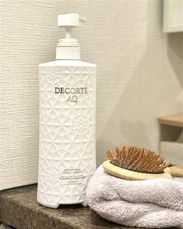 コスメデコルテ　ＡＱ　リペア エッセンスシャンプー