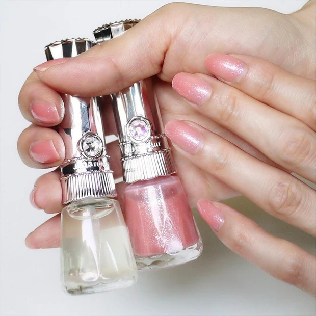 更に可愛く塗りやすく♡ジルスチュアートのリニューアルネイルラッカー!