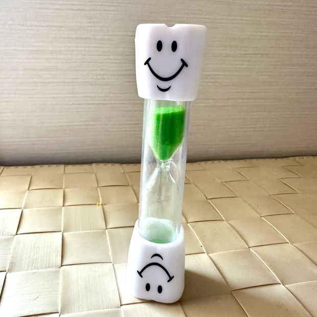 20秒だけでできる口の中のエイジングケア、歯磨き2回の人は4.2歳見た目が若い？！_2_1