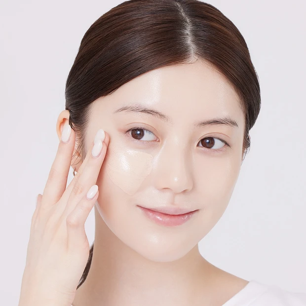 マキア　リキッドファンデーション　塗り方　指　2