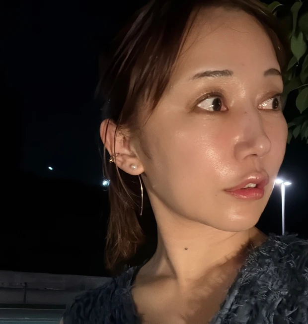 ツヤ肌好きに絶対おススメ！カバーマーク スキンケア ジェリーファンデーション_2_2