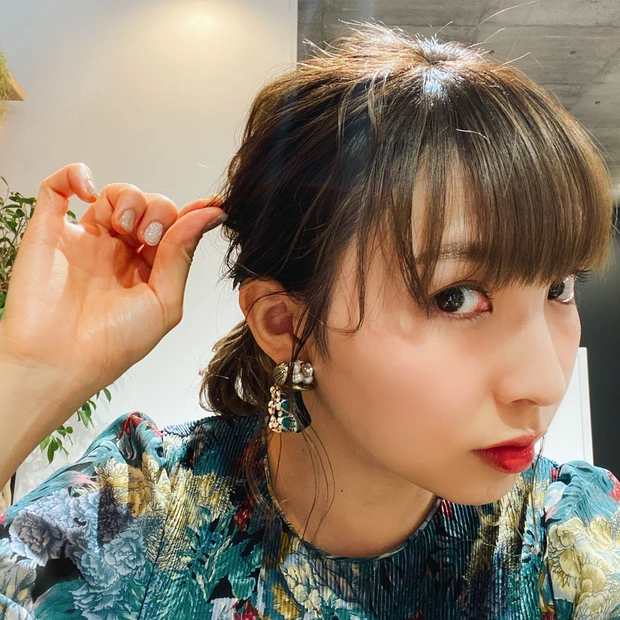 《初級編ヘアアレンジ》縛って引き出すだけ！ちょっとした工夫で縛るだけを可愛く。時短＆簡単は、ヘアアクセサリーの力を借りましょう！_5_2