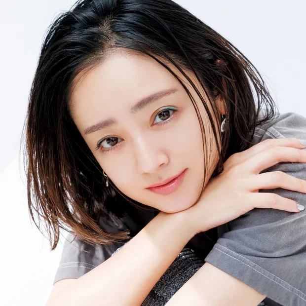 安達祐実 プロデュース コスメブランド パーフェクトベースパレット メイク