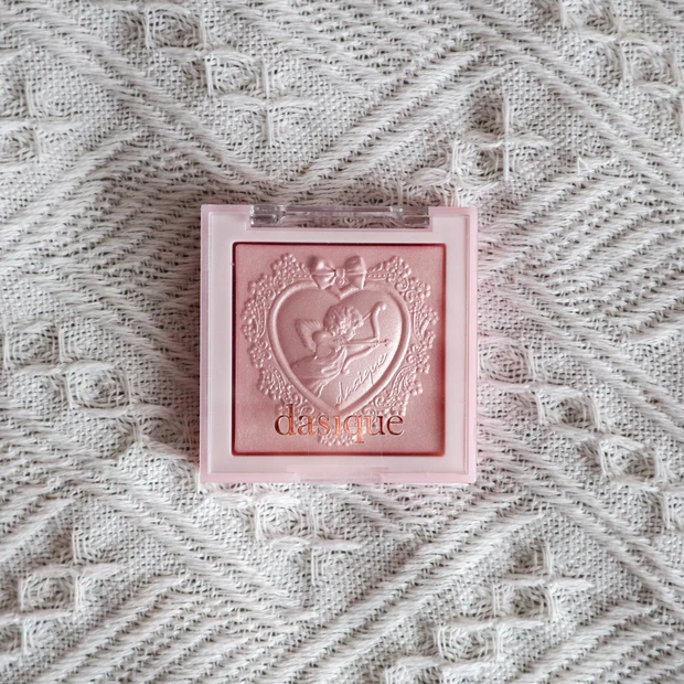 デイジーク ラックスグロウハイライター 03 アイスラベンダー 